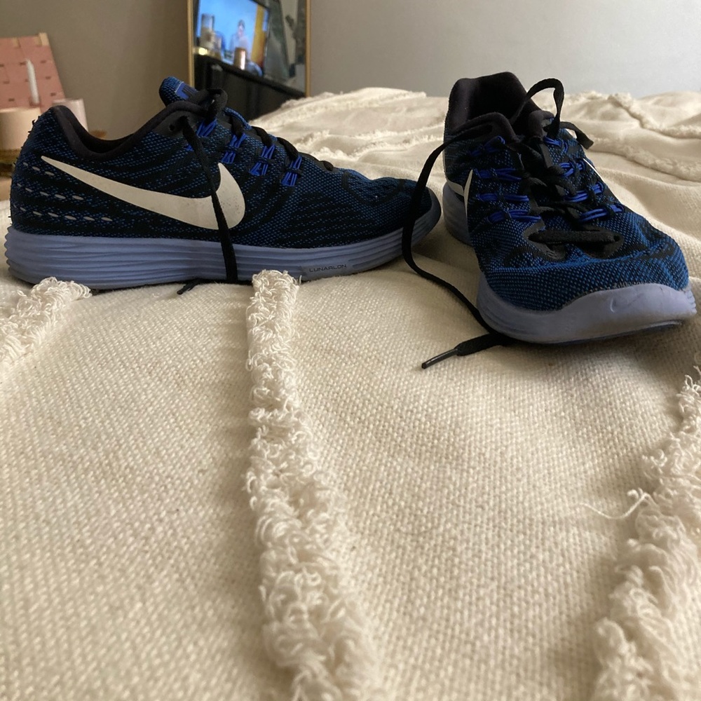 NIKE Lunartempo